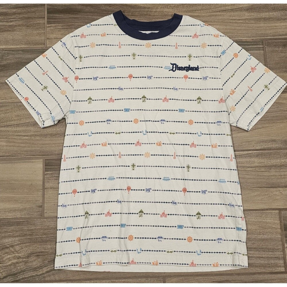 D23 Expo A Walk in Disneyland Ashley Taylor & Ashley Eckstein T-Shirt small